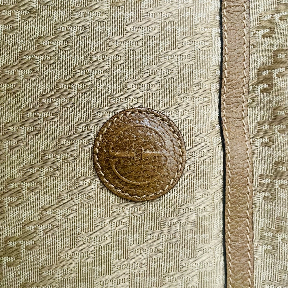 Gucci Tan and Brown Crossbody Bag - Picture 6 of 9